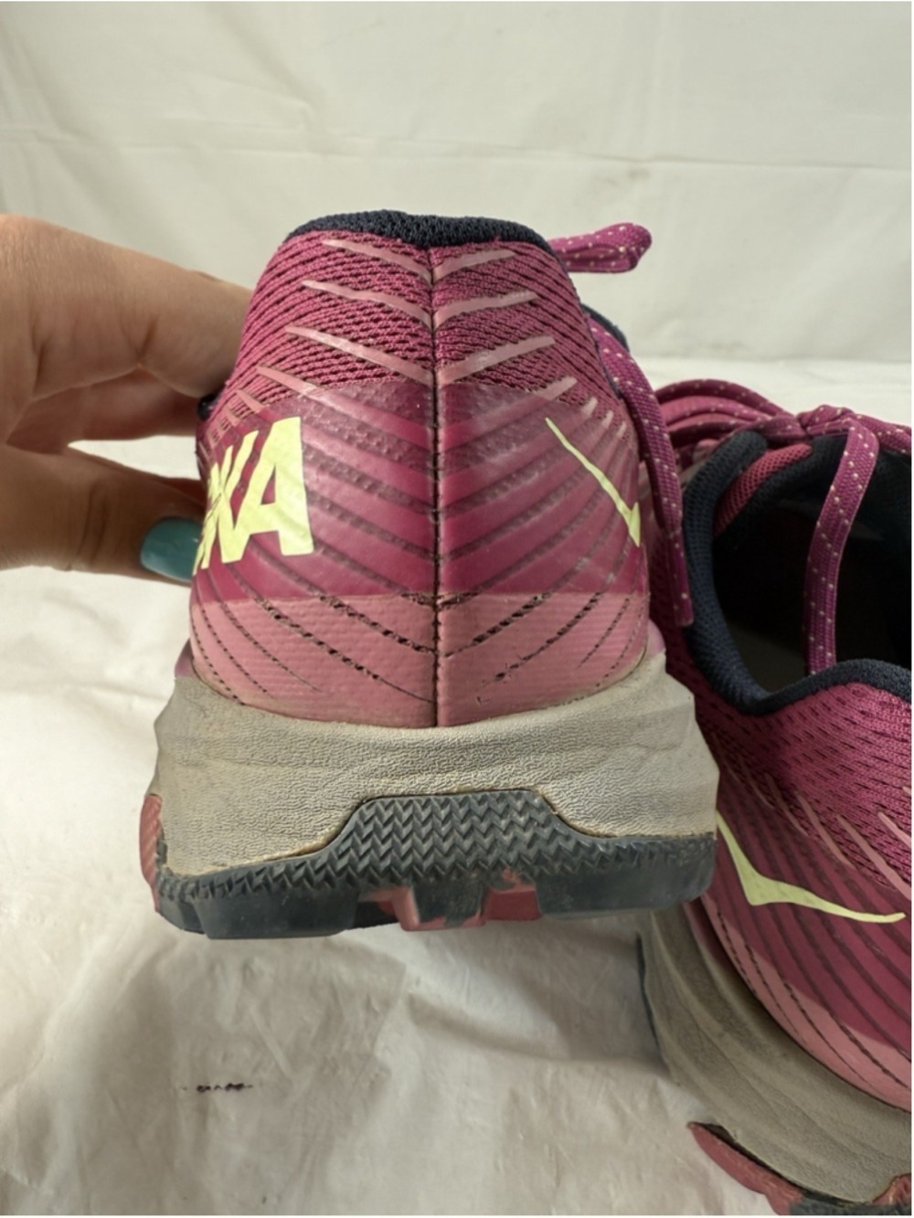HOKA ONE ONE WOMEN'S TORRENT 2 RUNNING SHOES FESTIVAL FUCHSIA US 8.5 - Picture 14 of 16